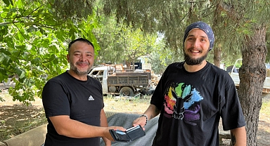 Belediye Başkan Adayı Yıldıray Karataş'tan Örnek Davranış: Bulduğu Cüzdanı Sahibine Teslim Etti