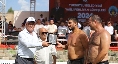 Turgutlu Belediyesi Güreş Severlere Kırkpınar Havası Yaşattı
