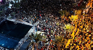 Turgutlu’da Cumhuriyet Bayramı Coşkusu: 101’inci Yıla Muhteşem